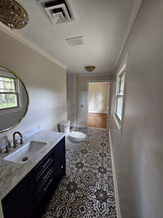 Building Photo - 217 Windsor Rd