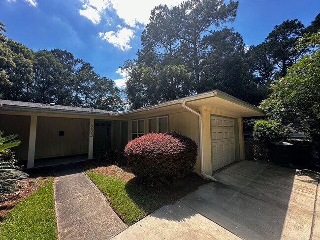 Building Photo - 263 N Villas Ct