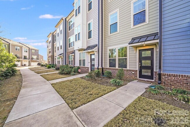 Building Photo - 334 Simeon Dr