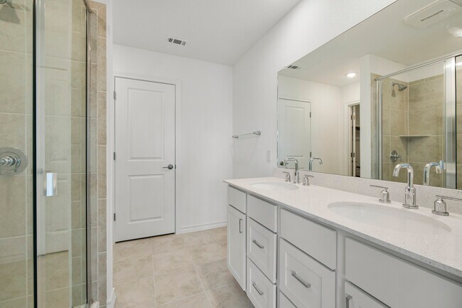 Building Photo - 5304 Jason Dr