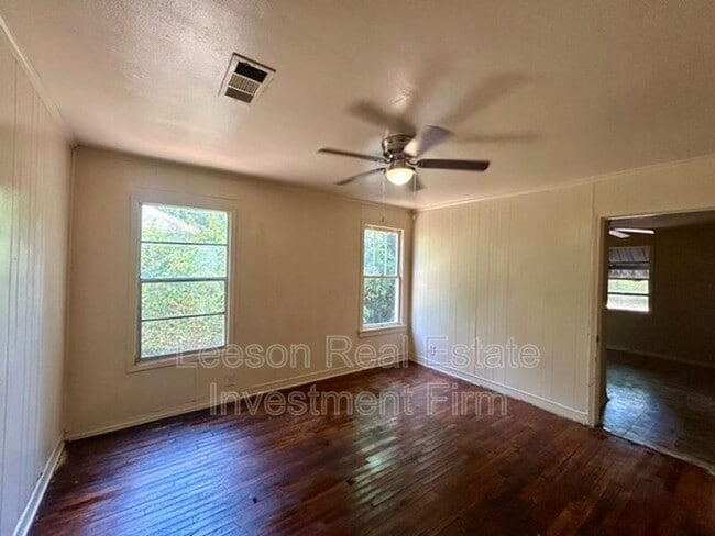 Building Photo - 2551 Claiborne Ave