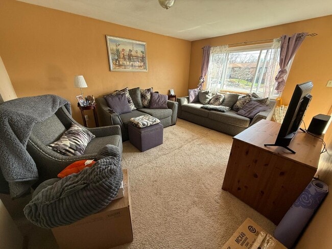 Building Photo - 29 Samoa Dr