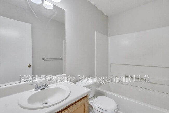 Building Photo - 129 Finn Cir