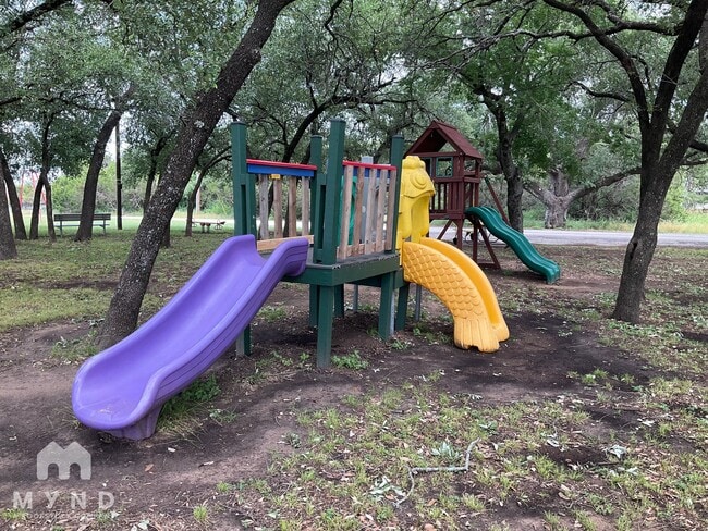 Building Photo - 5612 San Jacinto Dr