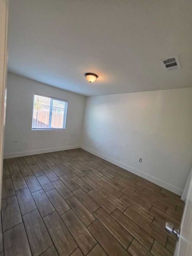 Building Photo - 1501 Ralston St