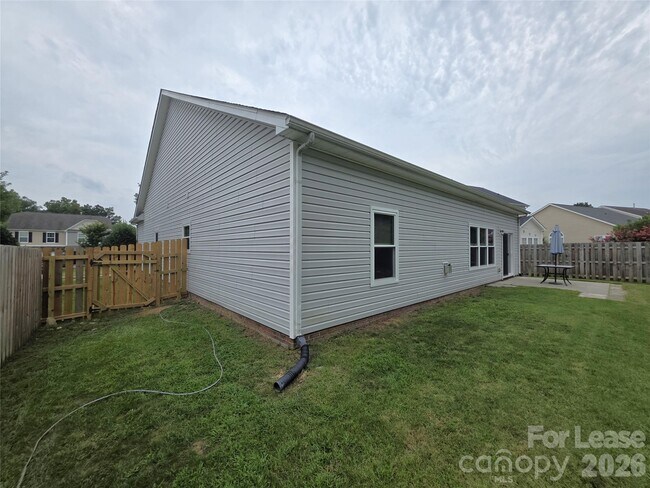 Building Photo - 11659 Tucker Field Road