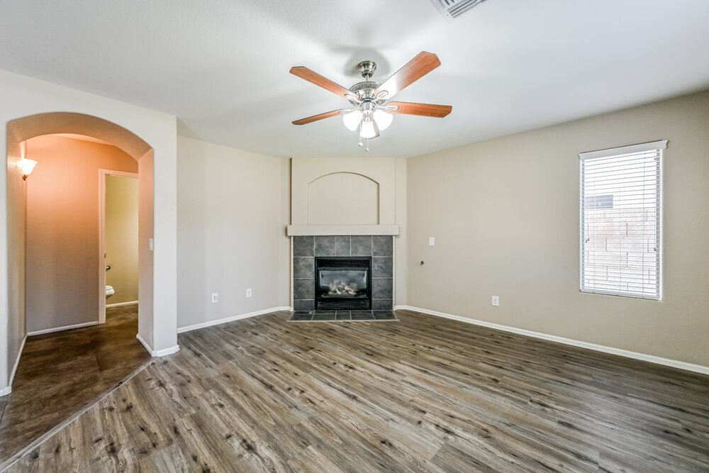 Building Photo - 28414 N 25th Ave