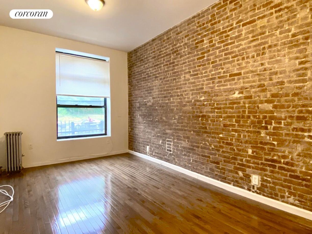 Building Photo - 420 St Nicholas Ave