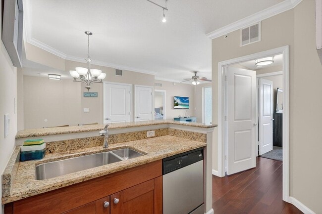 Building Photo - 415 NW Flagler Ave