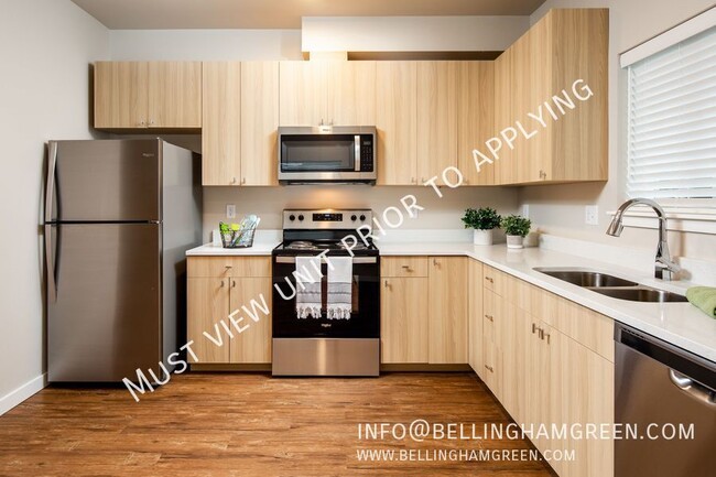 Building Photo - Move In Special - Financing Available - 3 ...