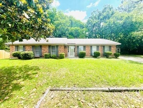 Building Photo - ** 4 Bed 2 Bath located in Brentwood ** Ca...