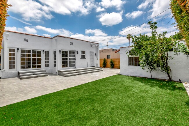 Building Photo - 223 S Le Doux Rd