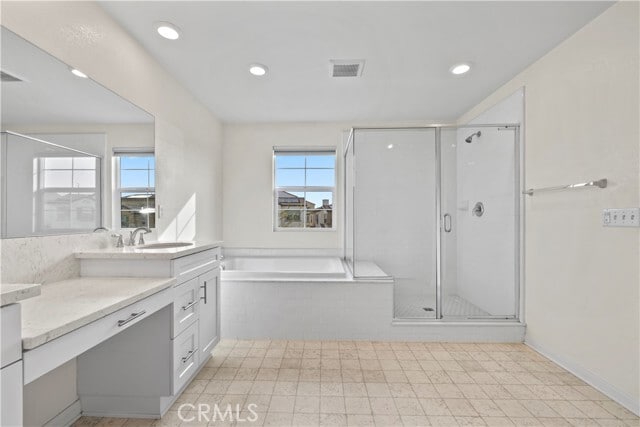 Building Photo - 880 Julie Pl