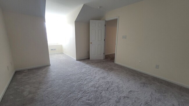 Building Photo - Lovely Home in The Villages at Powhatan