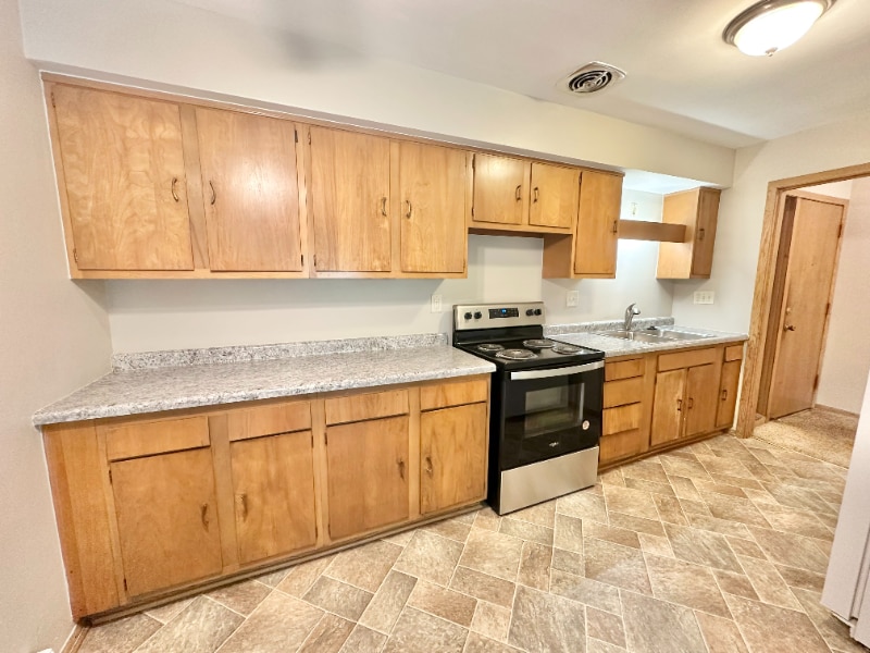 Building Photo - 3439 S 26th St