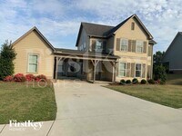 Building Photo - 435 Lakeridge Dr
