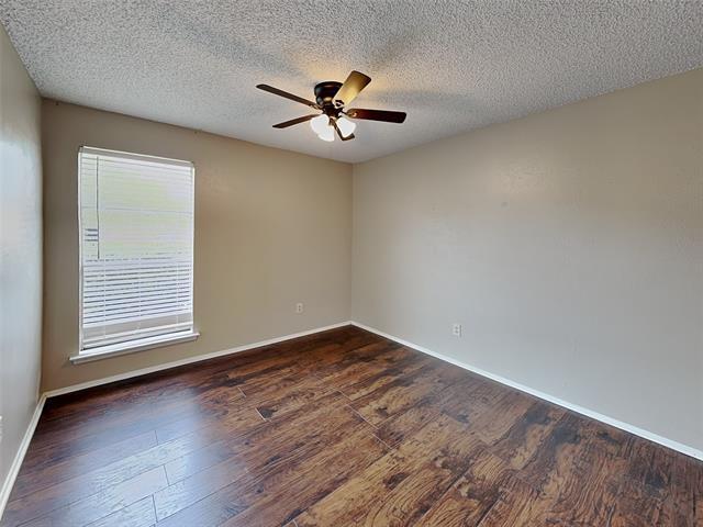 Building Photo - 701 Admiralty Way