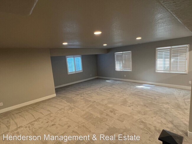 Building Photo - 5 br, 4 bath House - 2450 Likens Dr