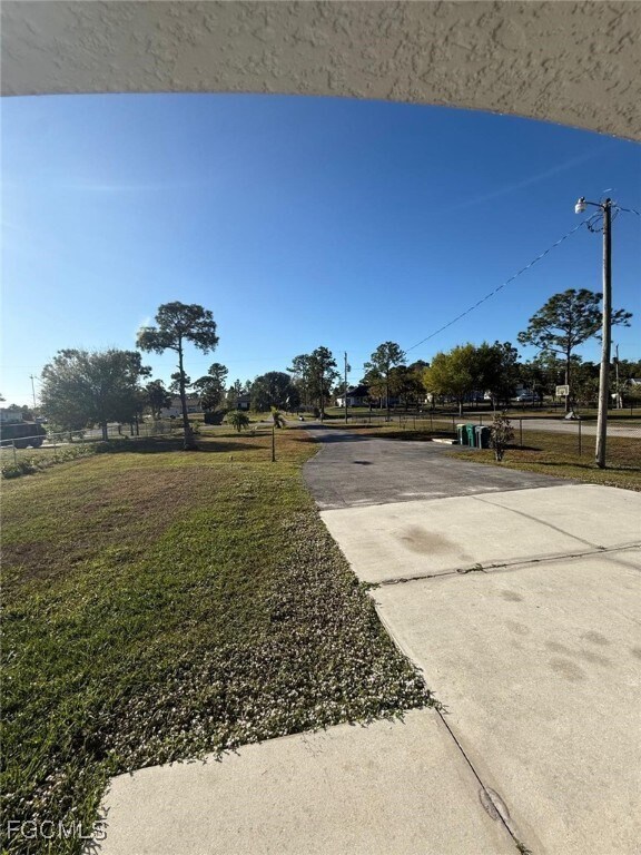 Building Photo - 3761 39th Ave NE