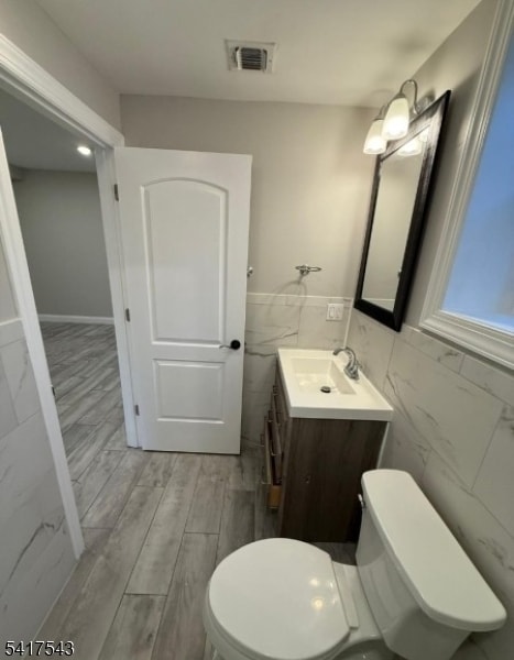 Building Photo - 108 4th Ave