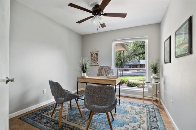 Building Photo - 1406 Radam Cir