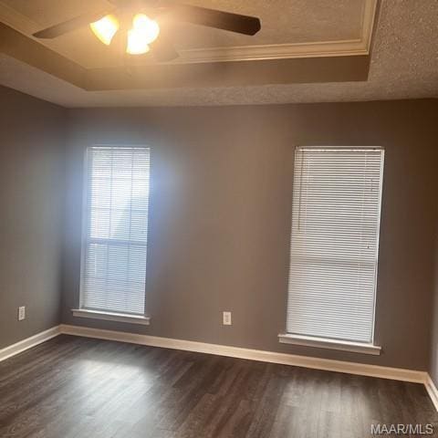 Building Photo - 932 Eastern Oaks Dr