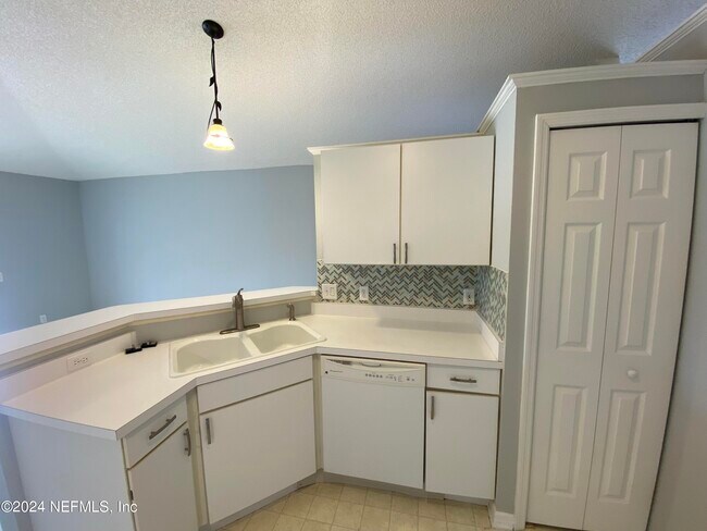 Building Photo - 11486 Kimberly Forest Dr