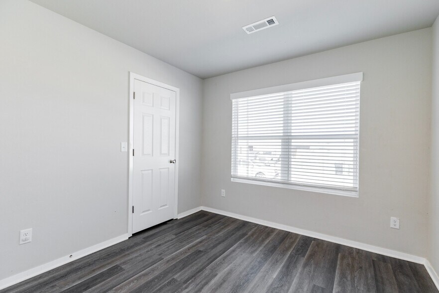 Bedroom 4 - 3707 S 1st Pl