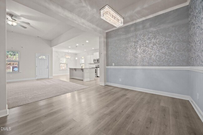 Building Photo - 75 Rolling Waters Ct