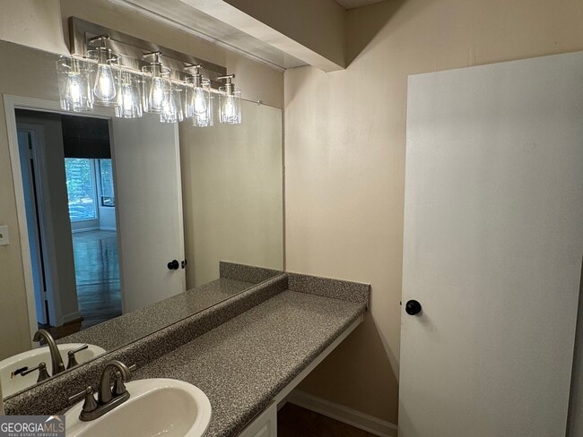 Building Photo - 5005 Wingate Way