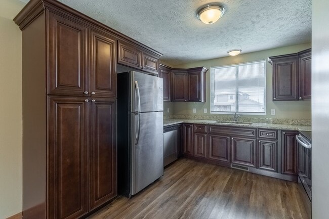 Building Photo - Beautiful Newer Home In South Lincoln