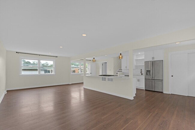 Building Photo - 17700 71st Ave