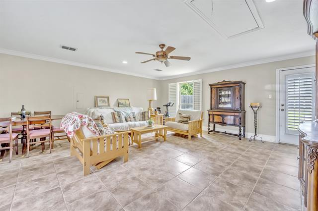 Building Photo - 5403 Linden Ct