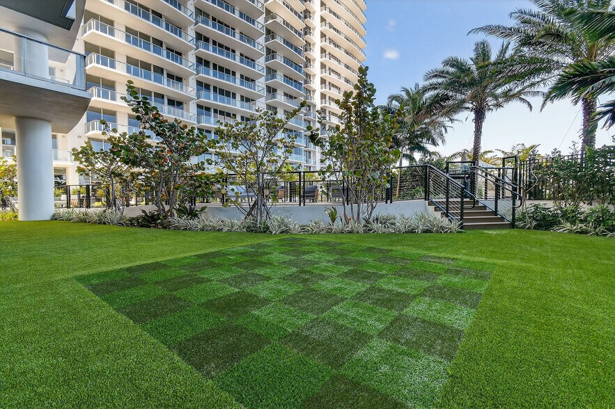 Lawn Chess - 220 Lake Shore Dr