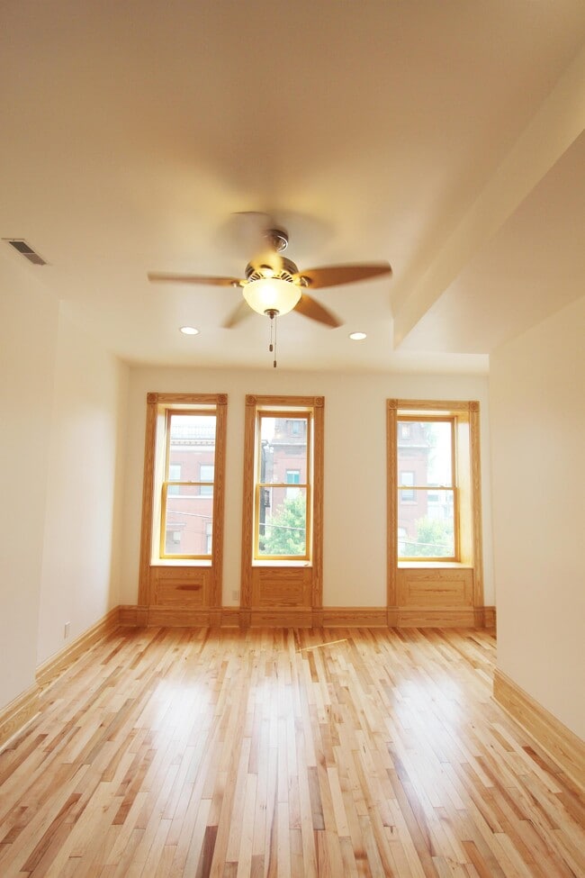 Building Photo - 2303 Shenandoah Ave