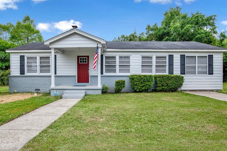 Building Photo - 129 Shell Rd Pl