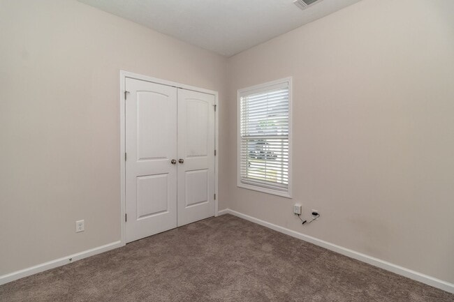 Building Photo - Like New, 4/2, Ranch Home In Grovetown!