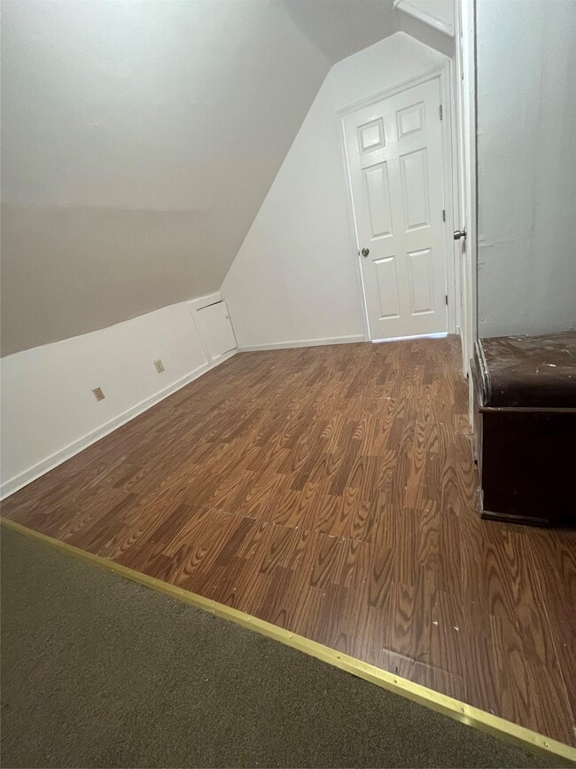 Building Photo - 276 Emerson Ave