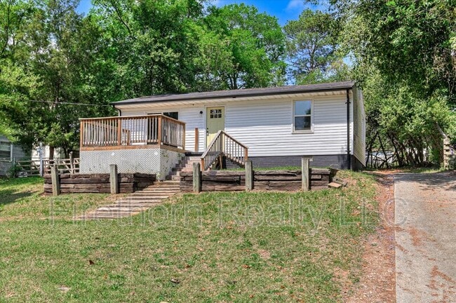 Building Photo - 1026 Weston St