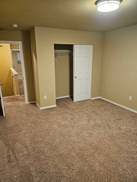 bdrm2 - 623 Rivenhurst St