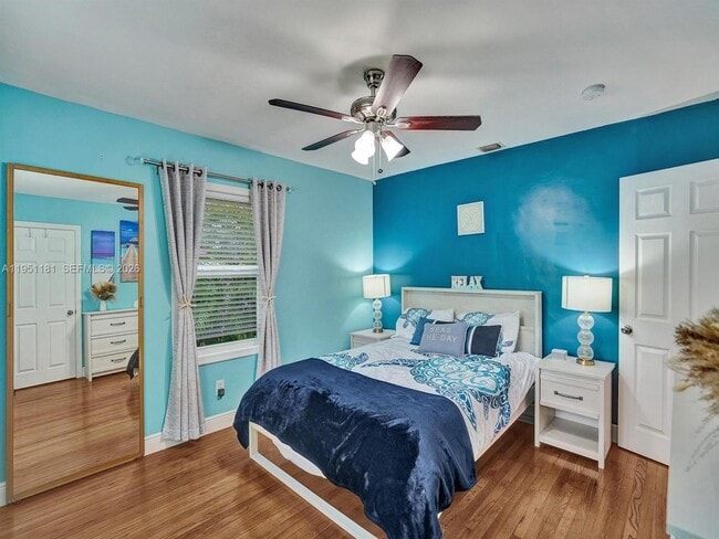 Building Photo - 615 SW 4th Ave