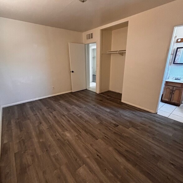 Master Bedroom Pic 2 - 1431 W 7th Pl