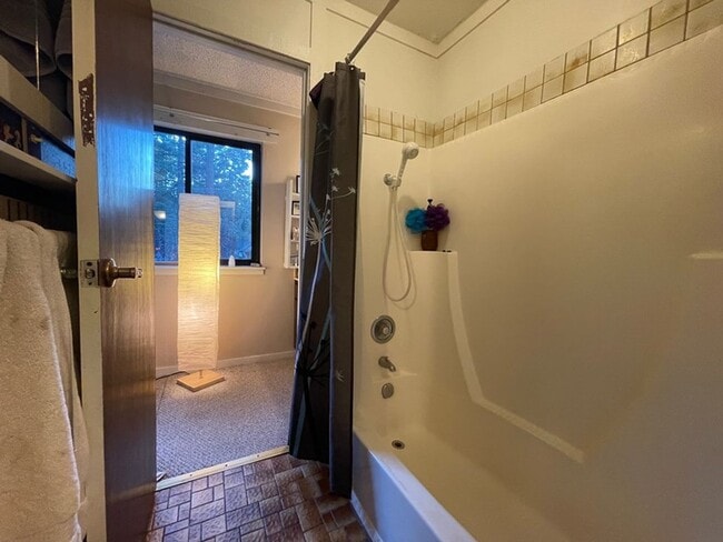 Building Photo - New Listing! LONG TERM: Great Amenities! Spacious Interior! Private Beach!