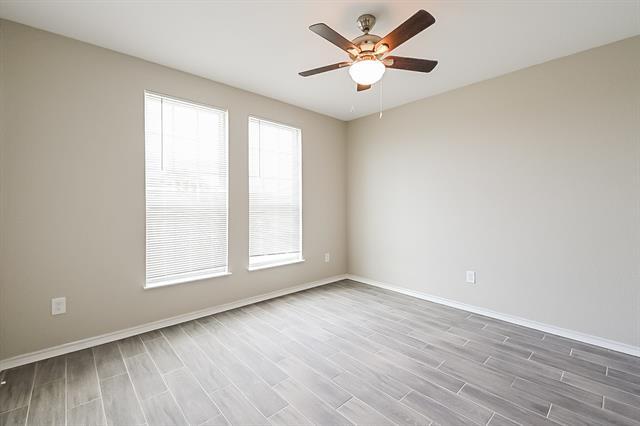 Building Photo - 629 Green Mound Dr