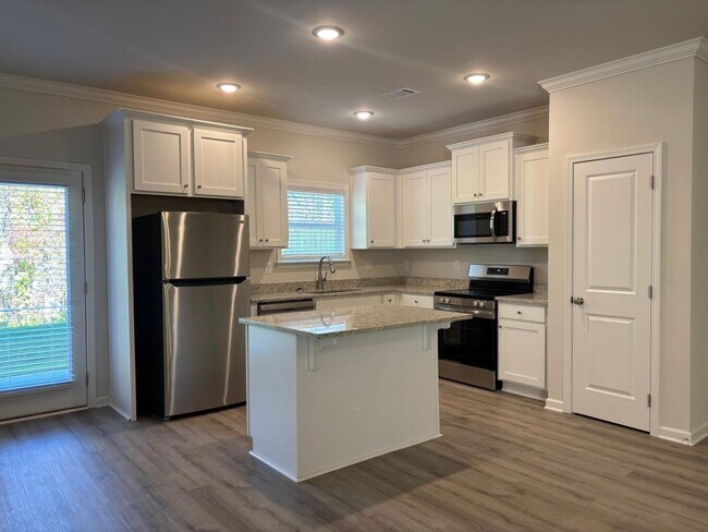 Building Photo - 226-C Alston Ridge Dr