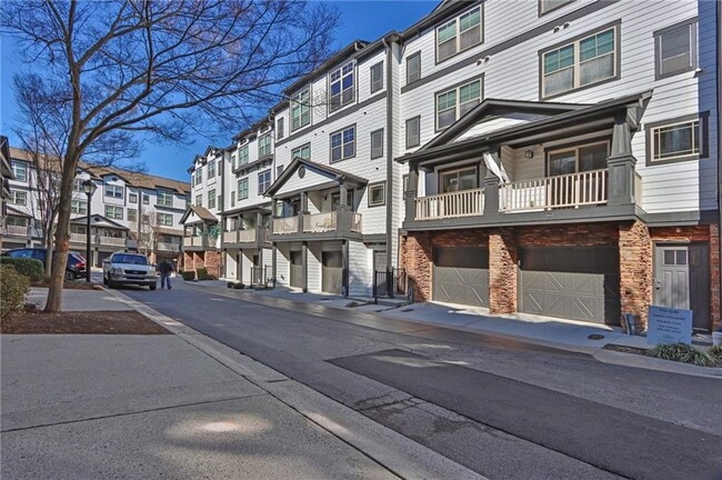 Building Photo - 215 Semel Dr