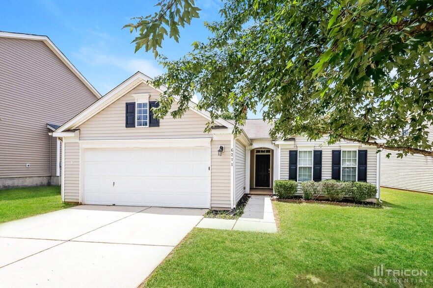 Primary Photo - 6211 Whispering Brook Ct