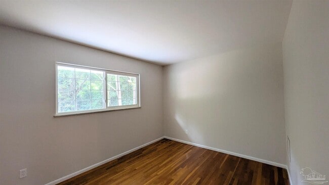 Building Photo - 2117 Pullman Cir