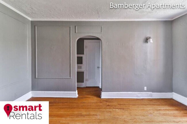 Building Photo - 3864 Bamberger Ave