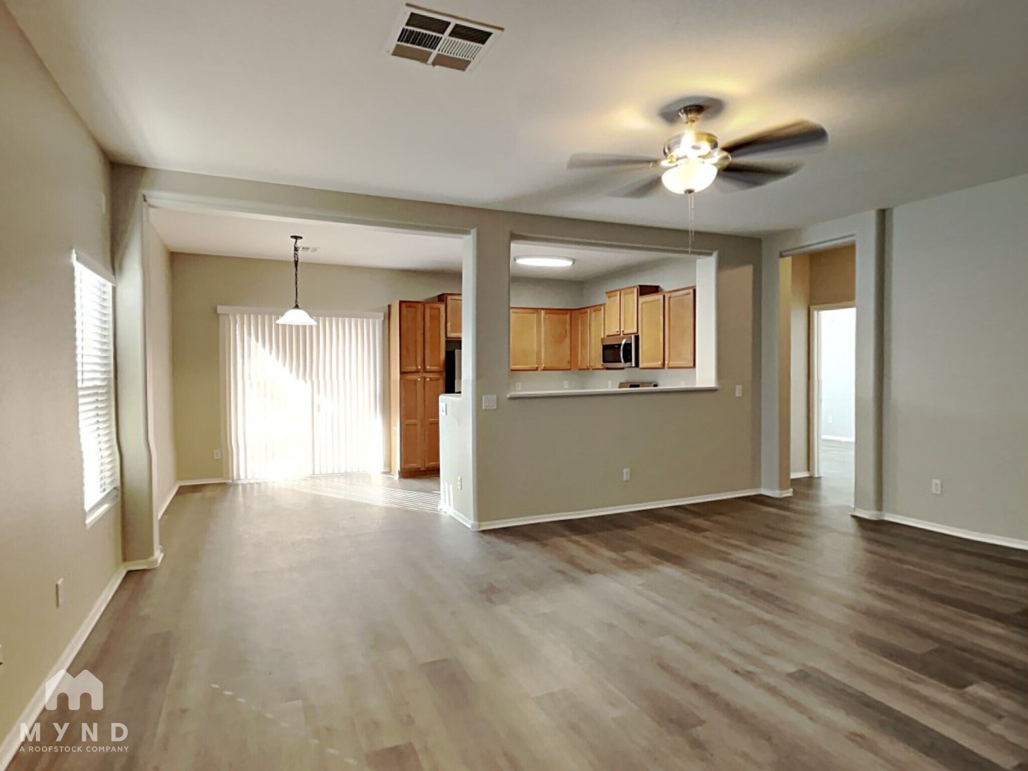 Building Photo - 15219 W Shaw Butte Dr